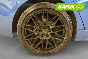 BMW 330 bild 8