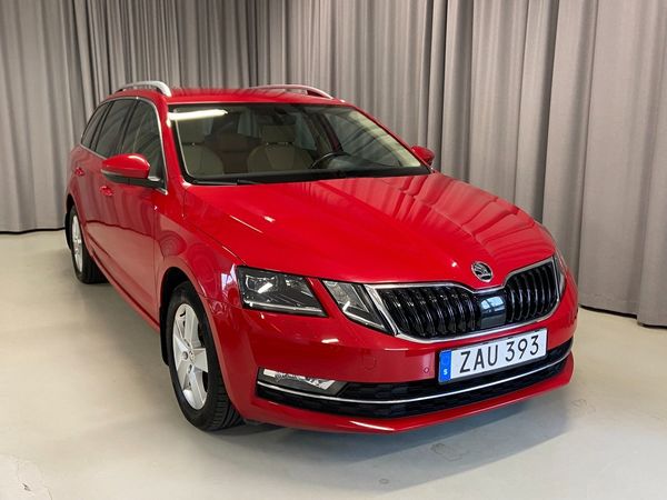 Skoda Octavia Kombi TSI 115hk Style Pvärmare Navi Drag - 2018
