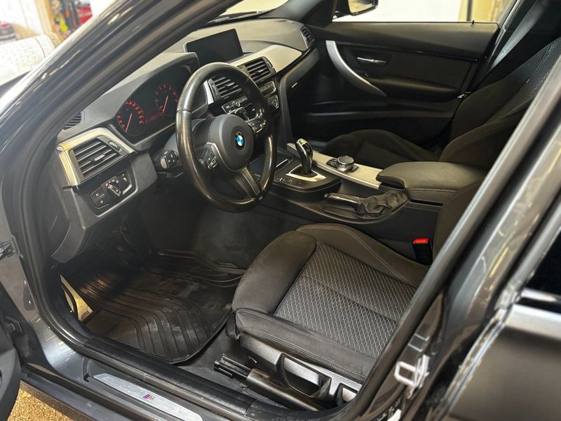 BMW 330 bild 5