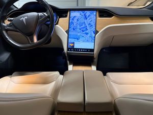 Tesla Model S bild 11