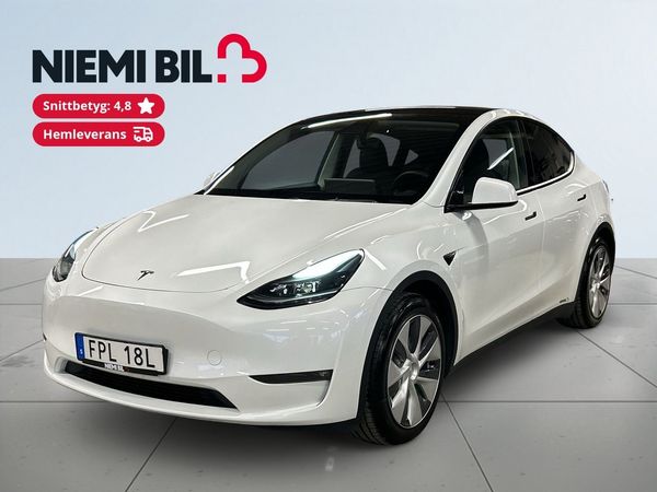 Tesla Model Y Long RangeAWD MOMS/Drag/360°/förkond/skinn/Pano/S&Vdäck - 2023