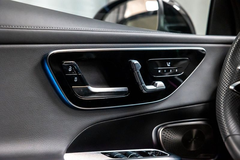 Mercedes GLC300 bild 17