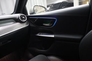 Mercedes GLC300 bild 23