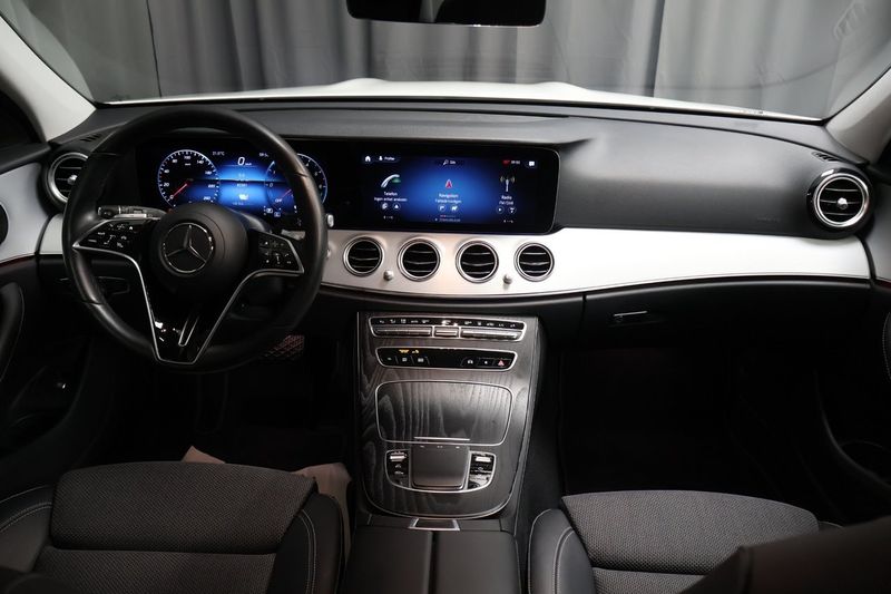 Mercedes E300 bild 14