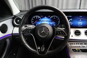 Mercedes E300 bild 16