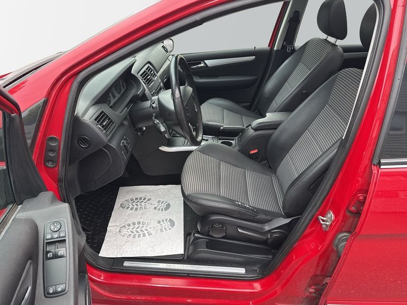 Mercedes B180 bild 6