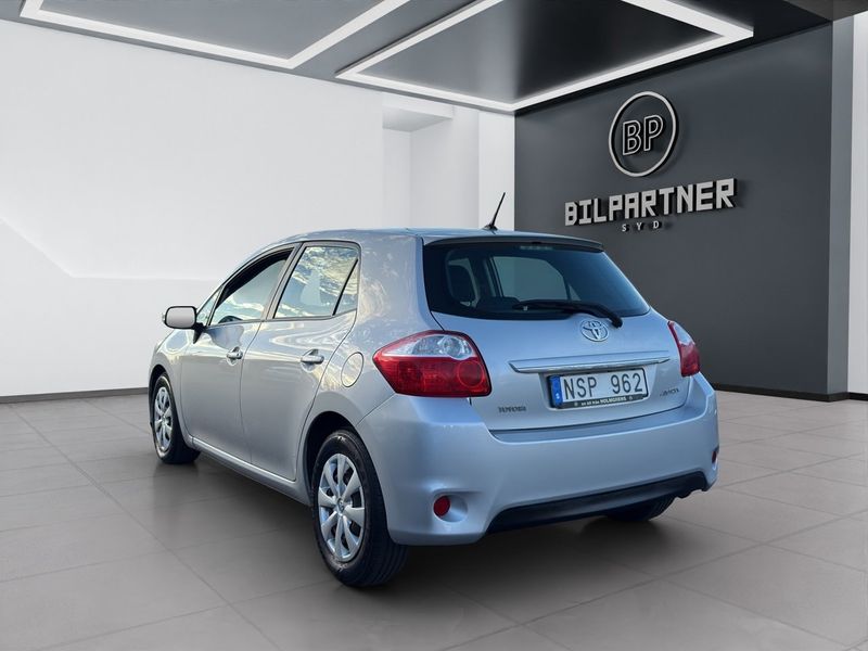 Toyota Auris bild 7