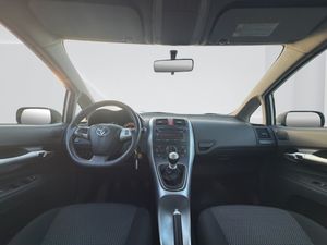 Toyota Auris bild 10