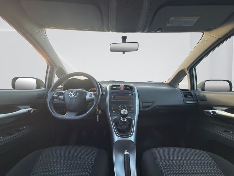 Toyota Auris bild 10