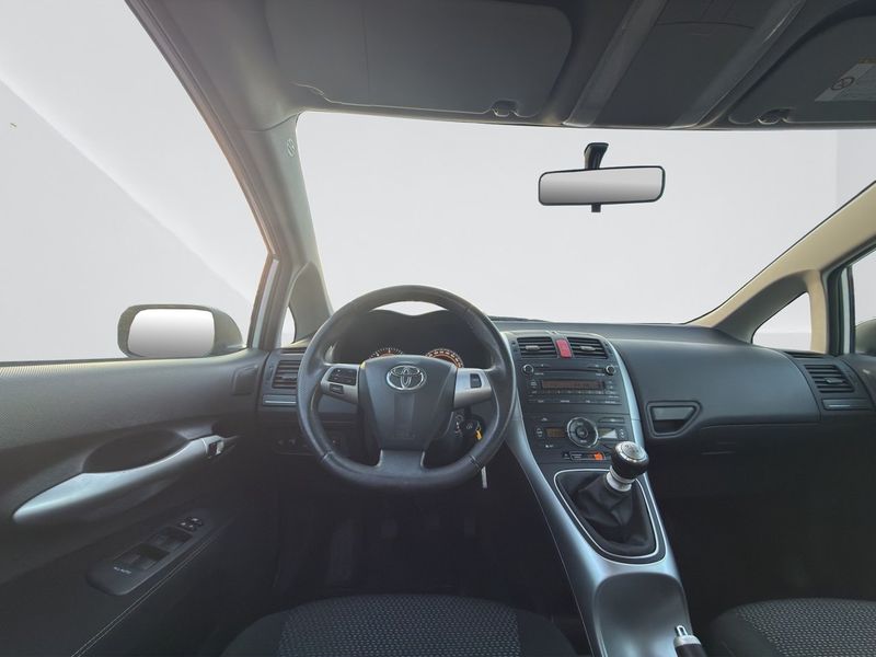 Toyota Auris bild 11