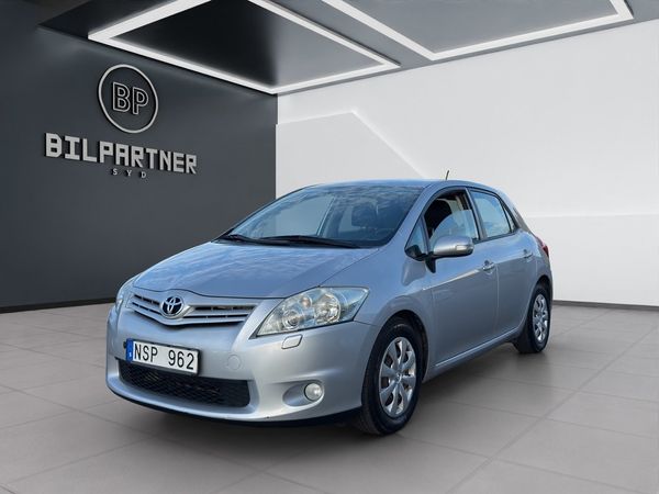 Toyota Auris 5-dörrar 1.4 D-4D Plus/Ny Servad/1 Brukare - 2010
