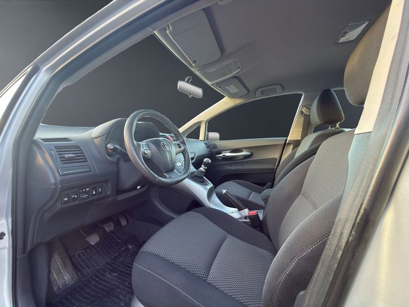 Toyota Auris bild 8