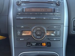 Toyota Auris bild 14