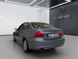 BMW 320 bild 7