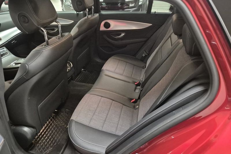 Mercedes E220 bild 8