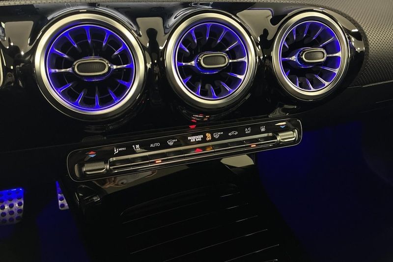 Mercedes CLA250 bild 19