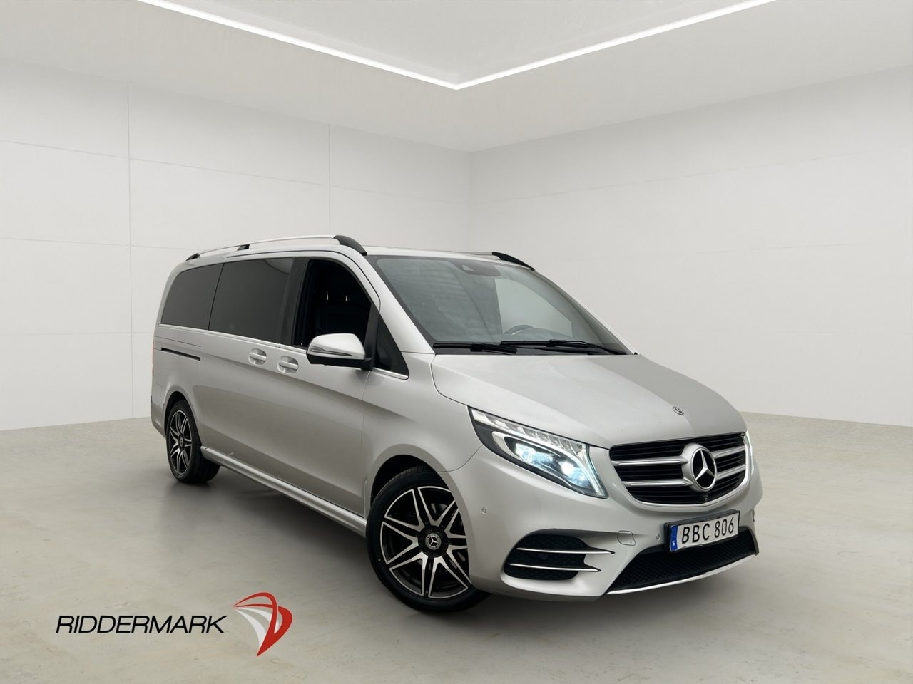 Mercedes V250