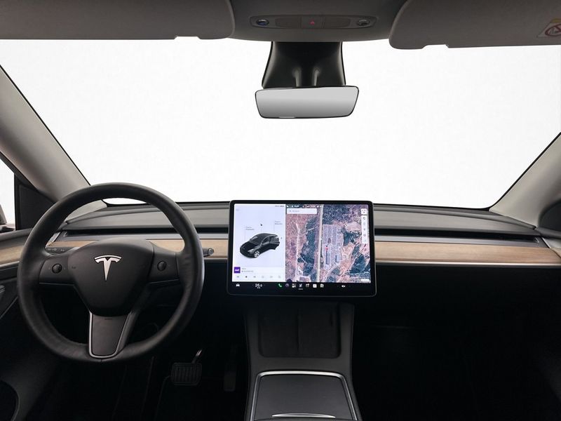 Tesla Model Y bild 17