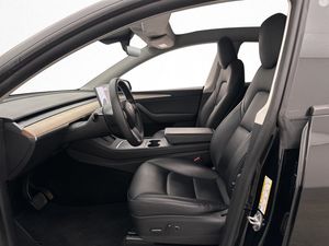Tesla Model Y bild 14