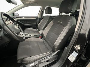 Volkswagen Passat bild 9