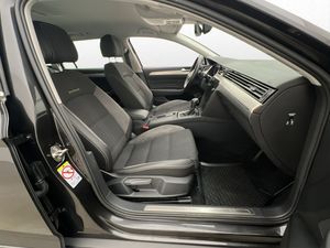 Volkswagen Passat bild 22