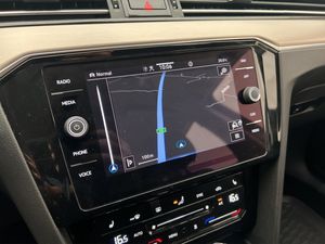 Volkswagen Passat bild 15