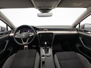 Volkswagen Passat bild 10