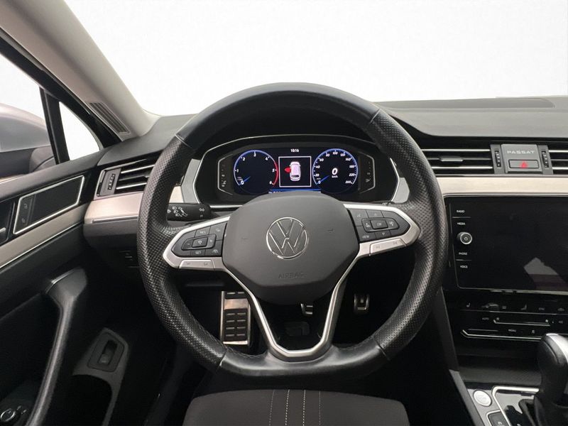 Volkswagen Passat bild 11