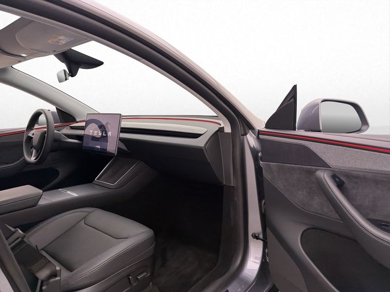 Tesla Model Y bild 29