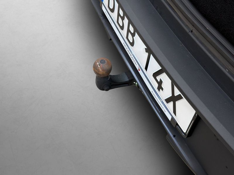 Tesla Model Y bild 11