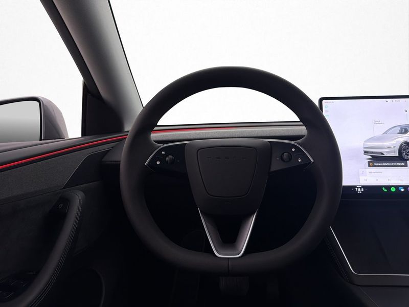 Tesla Model Y bild 16