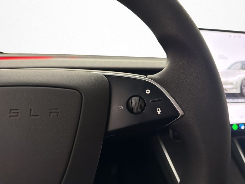 Tesla Model Y bild 18