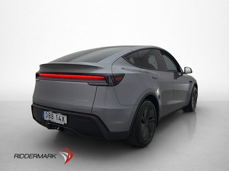 Tesla Model Y bild 8