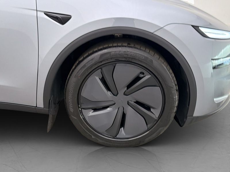 Tesla Model Y bild 36
