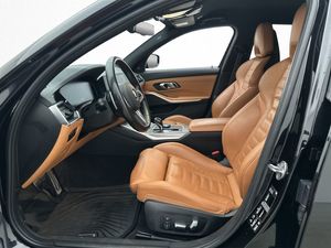 BMW 320 bild 13