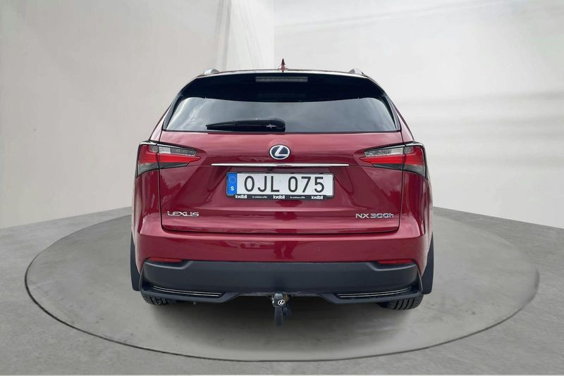 Lexus NX bild 5