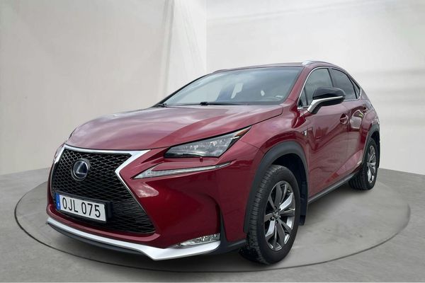 Lexus NX 300h AWD (181hk) - 2017