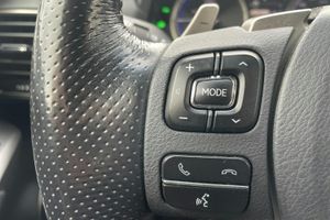 Lexus NX bild 16