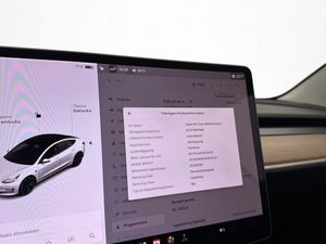 Tesla Model 3 bild 28