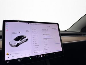 Tesla Model 3 bild 27