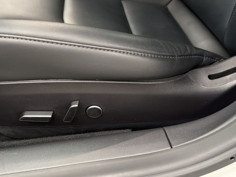 Tesla Model 3 bild 16