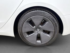Tesla Model 3 bild 30