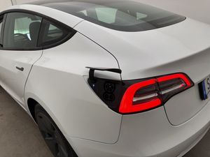 Tesla Model 3 bild 11