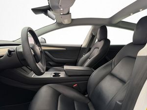 Tesla Model 3 bild 14