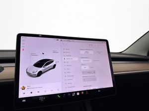 Tesla Model 3 bild 26