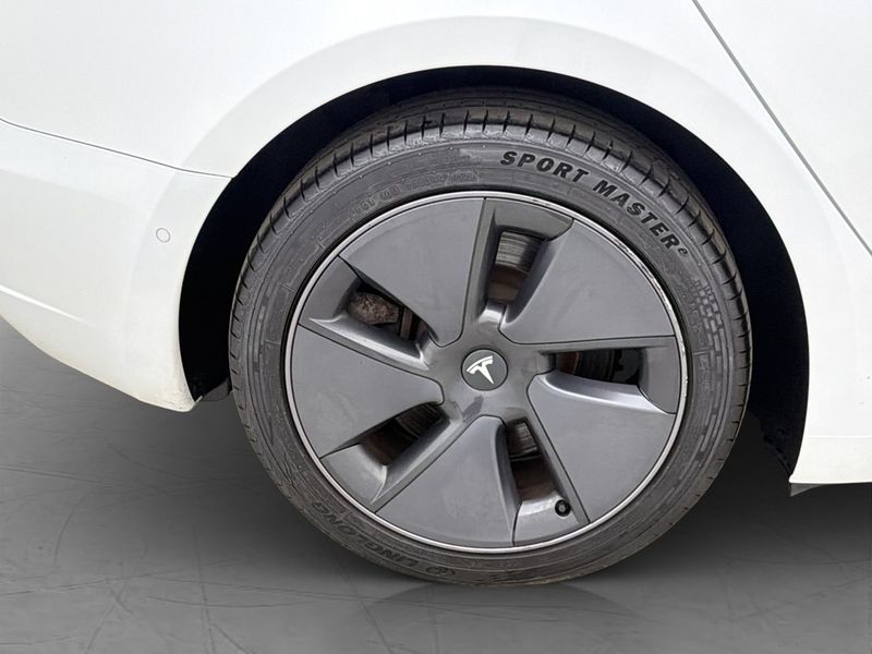 Tesla Model 3 bild 31