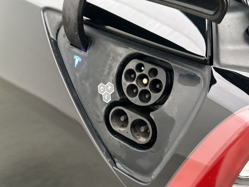 Tesla Model 3 bild 11