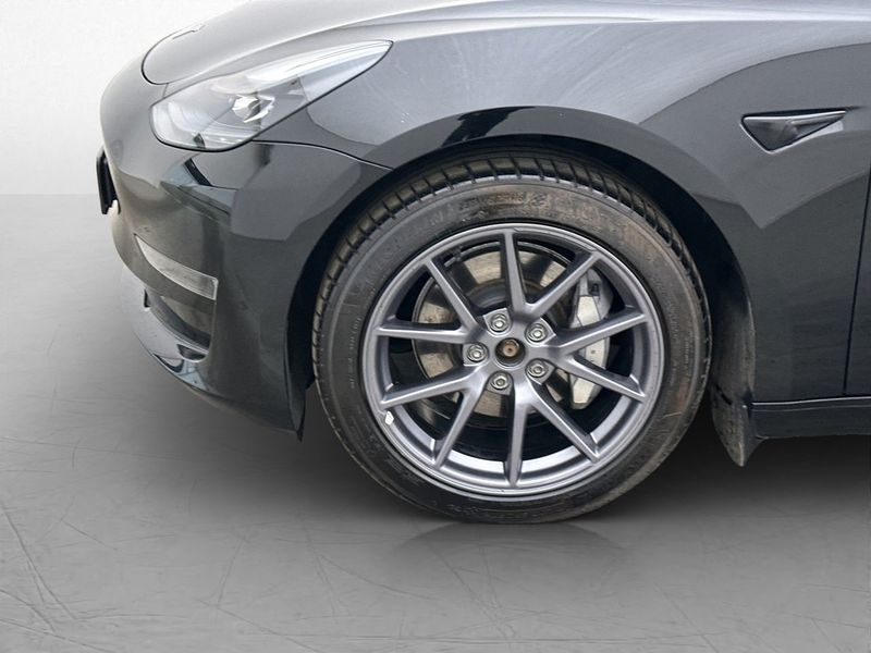 Tesla Model 3 bild 29