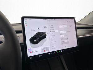 Tesla Model Y bild 23