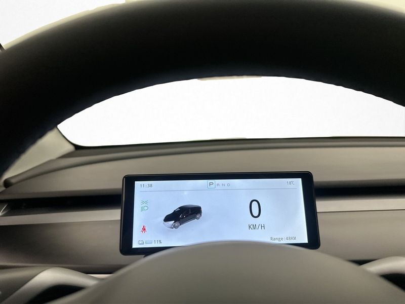 Tesla Model Y bild 20